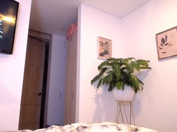 webcam girl courtneyhonney today image #686256