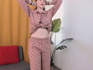 webcam girl dollygarman today image #4067633