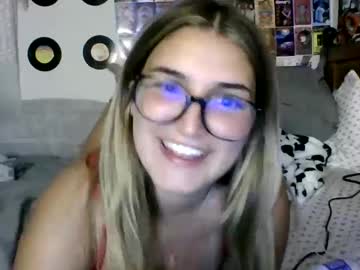 webcam girl sadieserrano today image #4022087