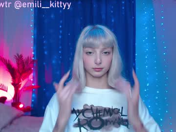 webcam girl lit1le_kitty_ today image #401911