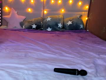 webcam girl stella_francess today image #1939105