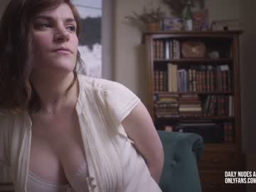webcam girl claire_moulin today image #1056724