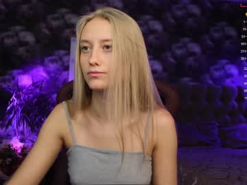 webcam girl angeellina today image #3535102