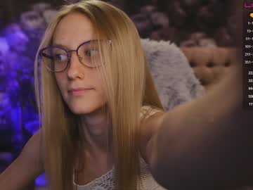 webcam girl angeellina today image #1045278