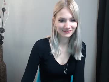 webcam girl gilliana_mo today image #337219