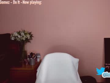 webcam girl hollyextra today image #2069459