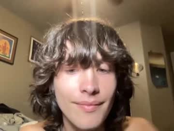webcam man jungleliving333 today image #1640587