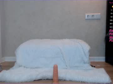 webcam girl loonyko today image #602059
