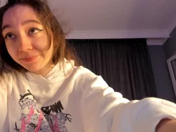 webcam girl izumi__li today image #3597674