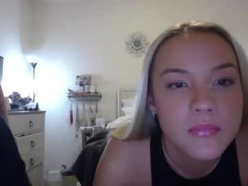 webcam girl varsitybaby000 today image #342598