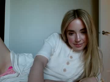 webcam girl vegansoda today image #1742572