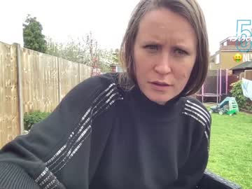 webcam girl eatmypie69 today image #1559373