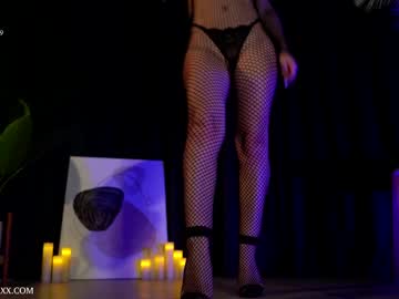 webcam girl provocatrixx today image #3821756
