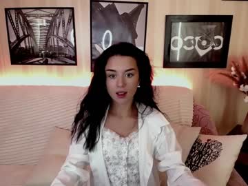 webcam girl zara_larison today image #2581382