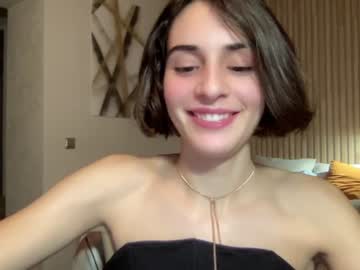 webcam girl crown_of_vice01 today image #3105185