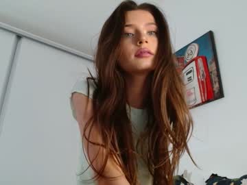 webcam girl isia_slay today image #2520478
