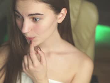 webcam girl hoolybunny today image #181212
