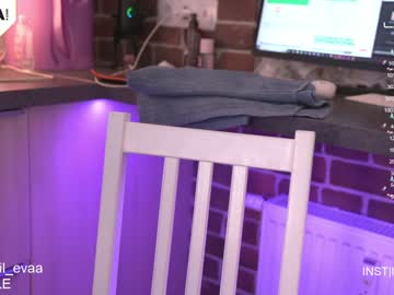 webcam girl lil_eva today image #2185275