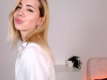 webcam girl emmi_rosee today image #1394307