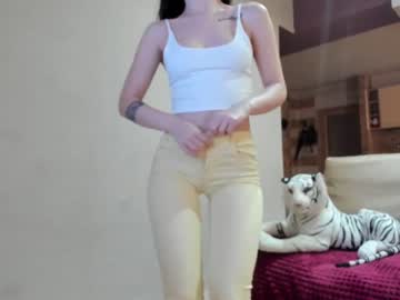 webcam girl sofiaandwonderland today image #1615981