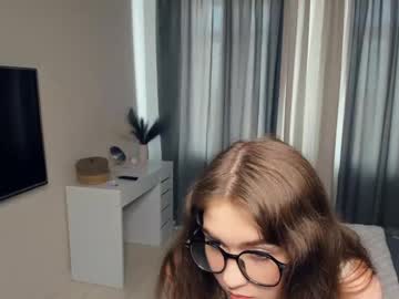 webcam girl shadednight today image #4025720