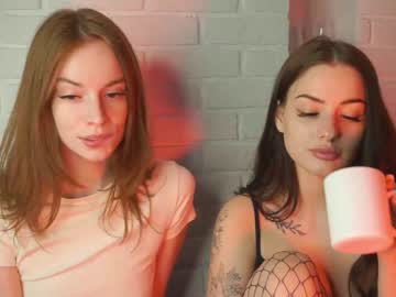 webcam girl wet_peachs today image #1489989