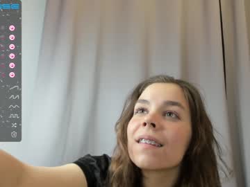 webcam girl monika_youthfull today image #3806545