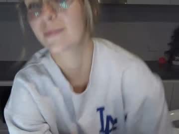 webcam girl maree_eee today image #897353