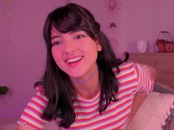 webcam girl kittenmoon_ today image #2444592