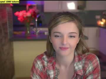 webcam girl lucydelovely today image #3686260