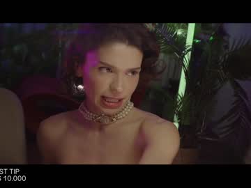 webcam girl lucieoude_ today image #3772932