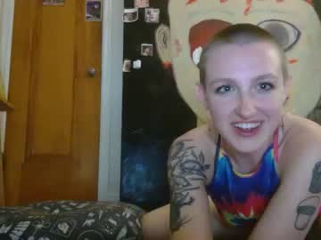 webcam girl shavedheadgirl today image #2734202
