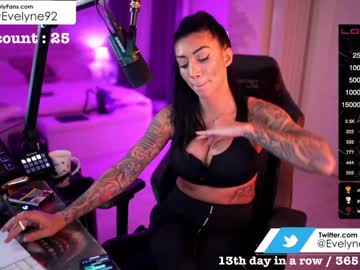 webcam girl evelyne92 today image #2099930
