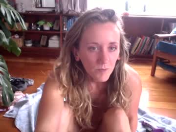 webcam girl maddisonmassou today image #1110282