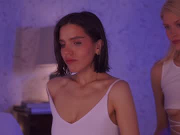 webcam girl _2strangers today image #2144523