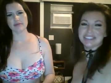 webcam couple cumplaywithus674 today image #4043445