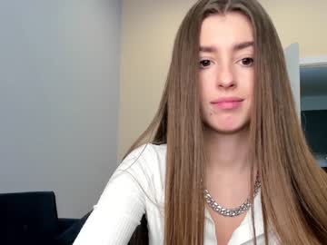 webcam girl coy_amina_ today image #3582637