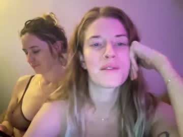 webcam couple fartsmommy today image #3301258