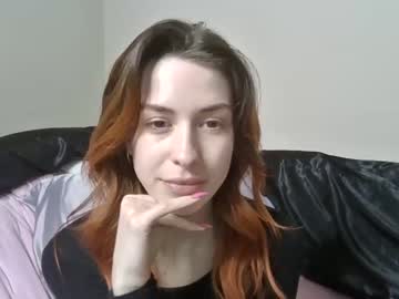 webcam girl milkywhiiite today image #2371997
