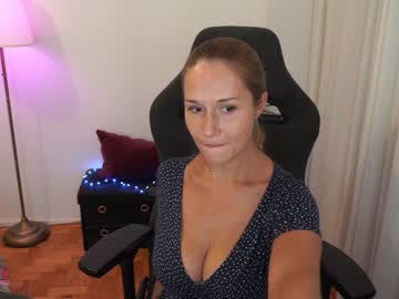 webcam girl yours_anastasia today image #2401958