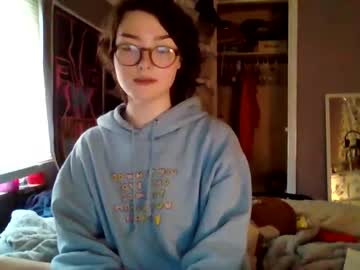 webcam girl soursou today image #3952529