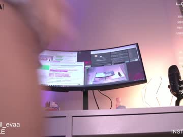 webcam girl lil_eva today image #2787236