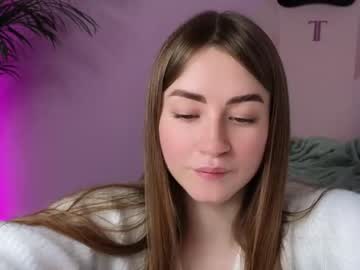 webcam girl strawberryjamx today image #3820796
