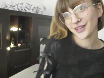 webcam girl nominashady today image #4051158