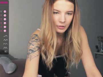 webcam couple sweet_idol today image #2468203