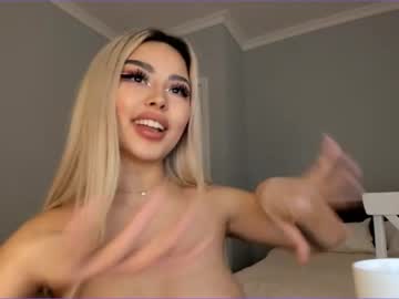 webcam girl bae_suz today image #403810