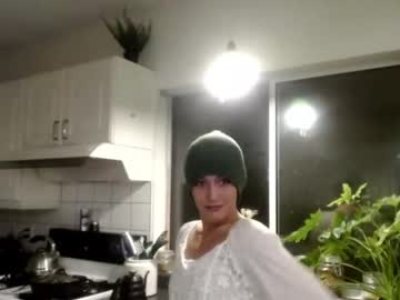webcam girl bambis_honeypot today image #1068238