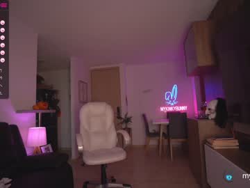 webcam girl mykinkybunny today image #3038129