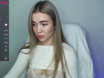 webcam girl yourvirusqueen_ today image #2223696