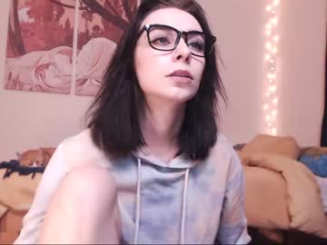 webcam girl eeeveee today image #750708